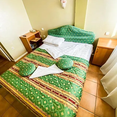 Hotel Garni Rimski 2*