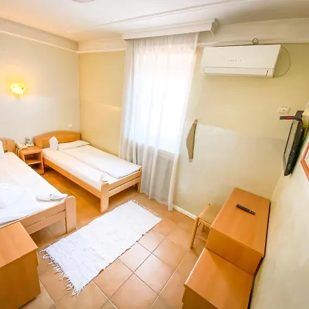 Отель Sobe Rimski