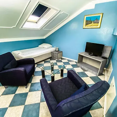 Hotel Garni Rimski 2*