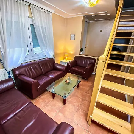 Hotel Garni Rimski 2*