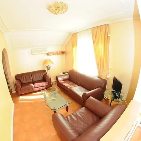 Garni Rimski 2* Novi Sad