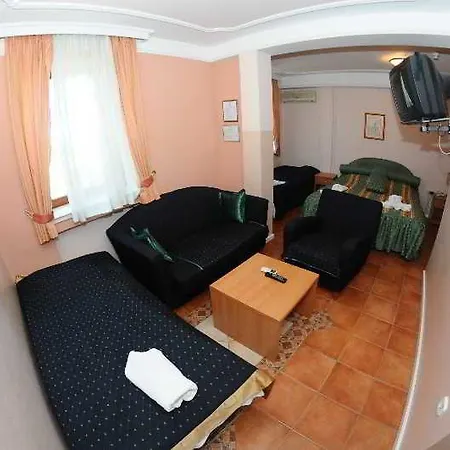 Garni Rimski Novi Sad